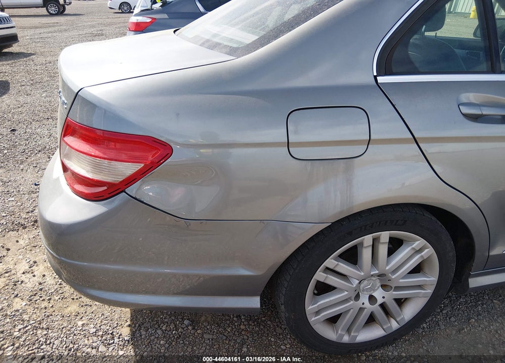 2008 MERCEDES-BENZ C 300 LUXURY 4MATIC/SPORT 4MATIC VIN: WDDGF81X28F115172