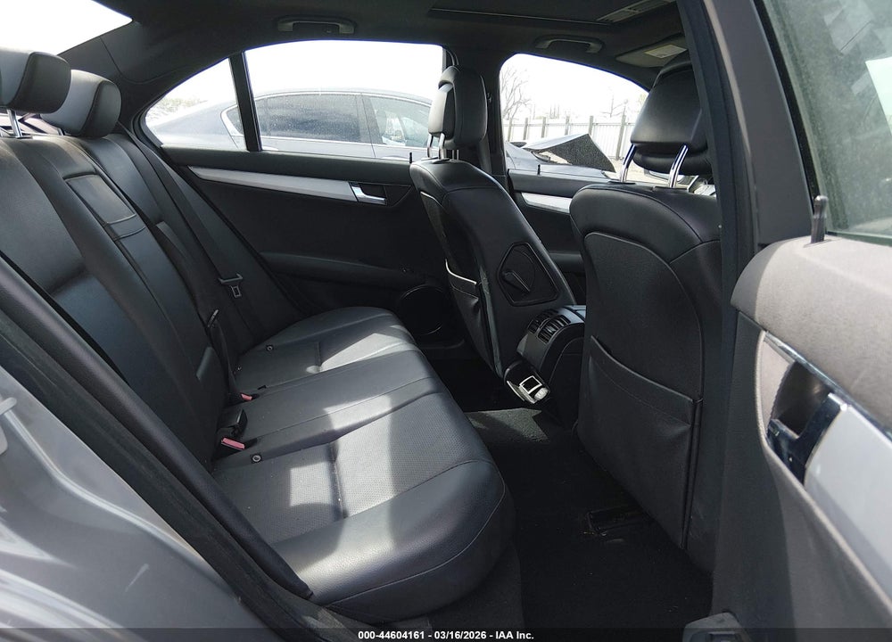 2008 MERCEDES-BENZ C 300 LUXURY 4MATIC/SPORT 4MATIC VIN: WDDGF81X28F115172
