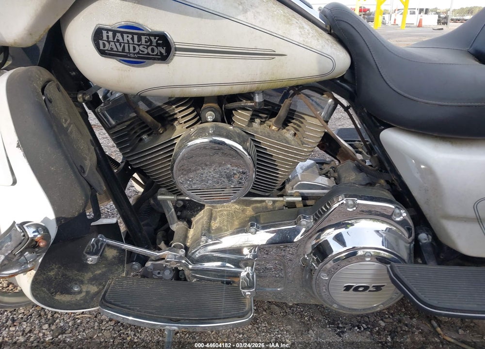 2012 HARLEY-DAVIDSON FLHTCU ULTRA CLASSIC ELECTRA GLD VIN: 1HD1FCM12CB644064