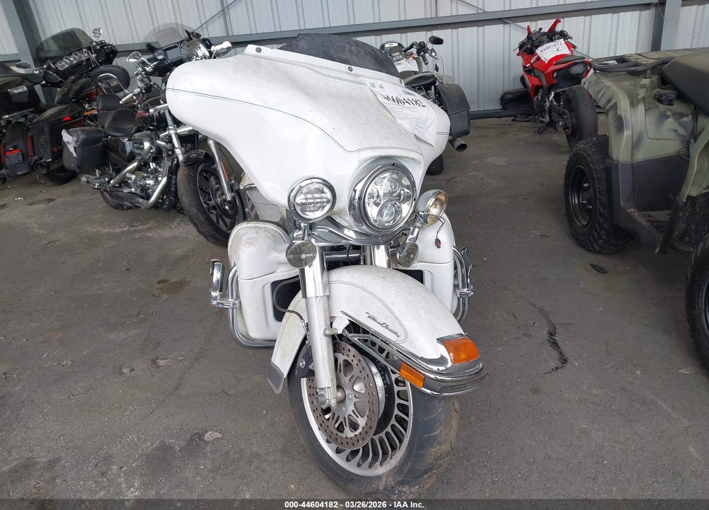 2012 HARLEY-DAVIDSON FLHTCU ULTRA CLASSIC ELECTRA GLD VIN: 1HD1FCM12CB644064