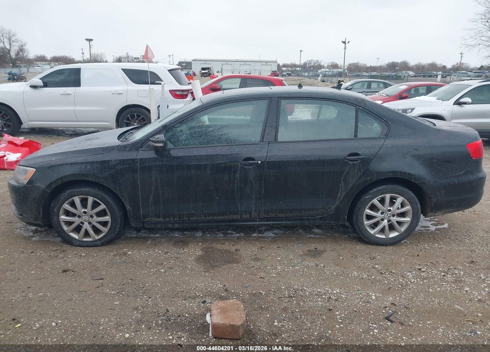 2011 VOLKSWAGEN JETTA 2.5L SE VIN: 3VWDZ7AJ1BM397710