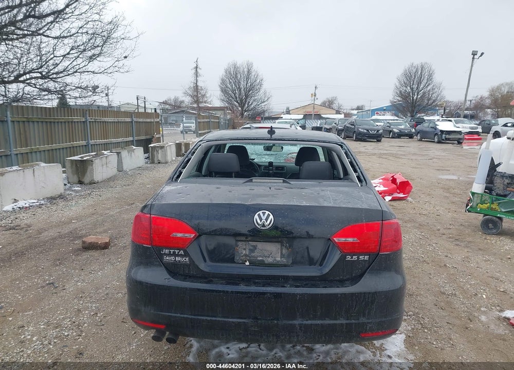 2011 VOLKSWAGEN JETTA 2.5L SE VIN: 3VWDZ7AJ1BM397710
