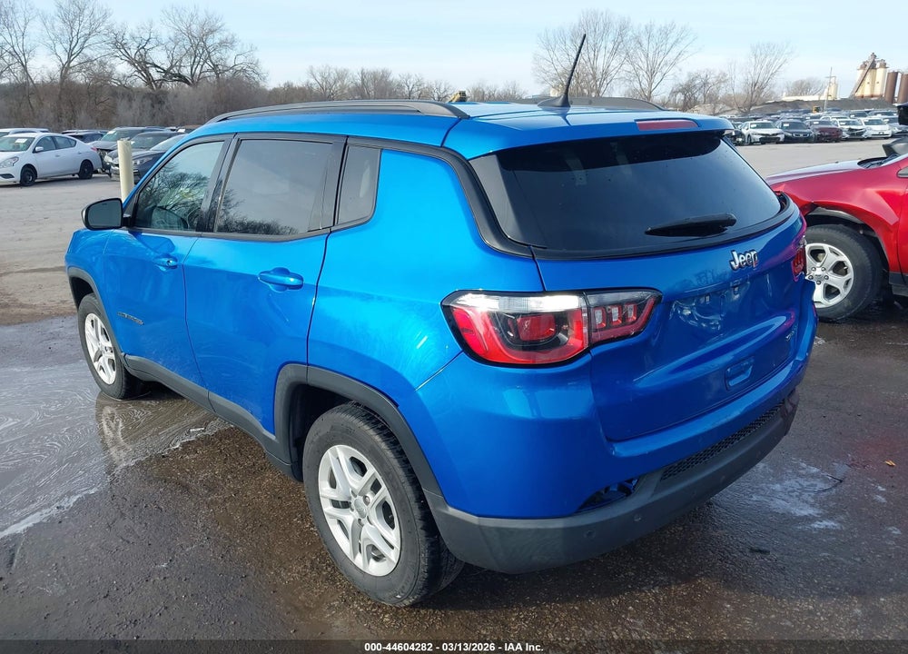 2018 JEEP COMPASS SPORT FWD VIN: 3C4NJCAB9JT351420