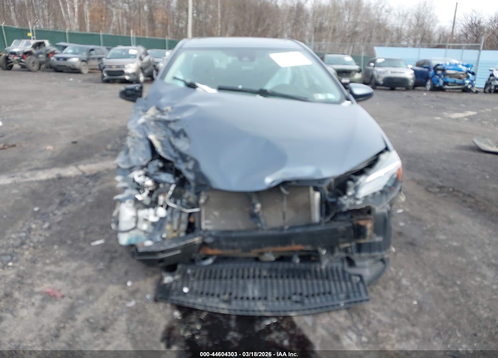 2018 TOYOTA COROLLA LE VIN: 2T1BURHE5JC046609