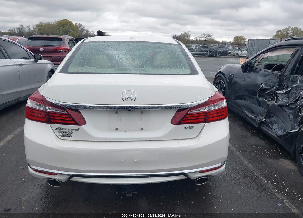 2017 HONDA ACCORD EX-L V6 VIN: 1HGCR3F84HA045094