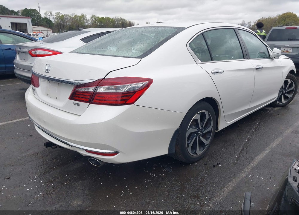 2017 HONDA ACCORD EX-L V6 VIN: 1HGCR3F84HA045094