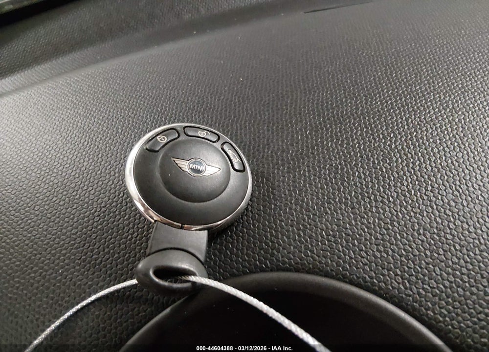 2015 MINI COUNTRYMAN COOPER S VIN: WMWZC5C54FWP42326