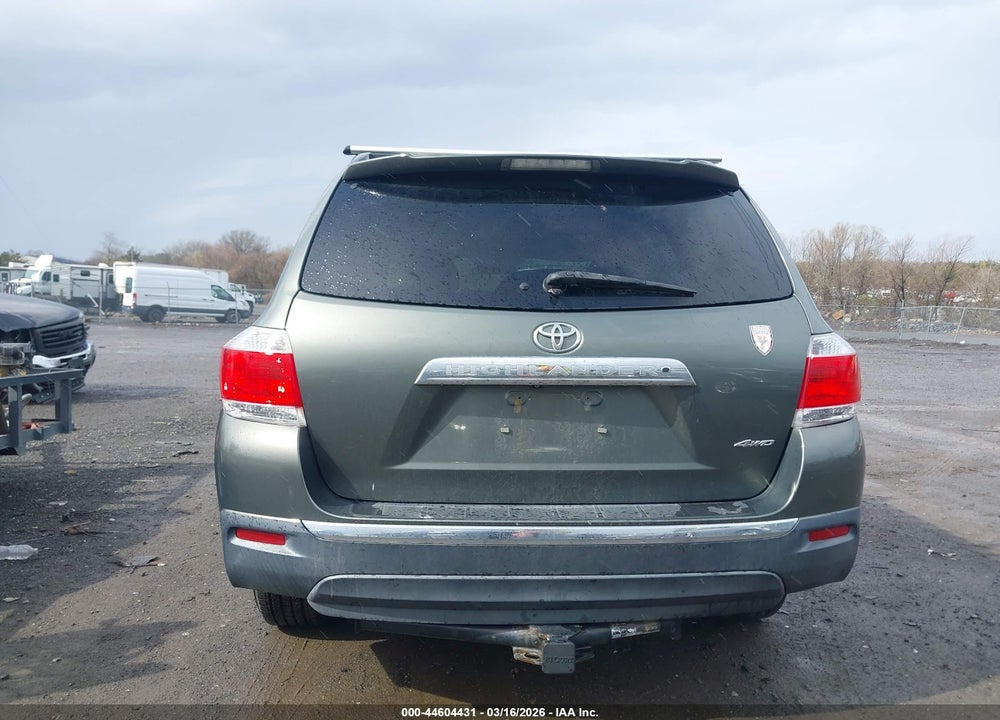 2012 TOYOTA HIGHLANDER BASE V6 VIN: 5TDBK3EH1CS162854