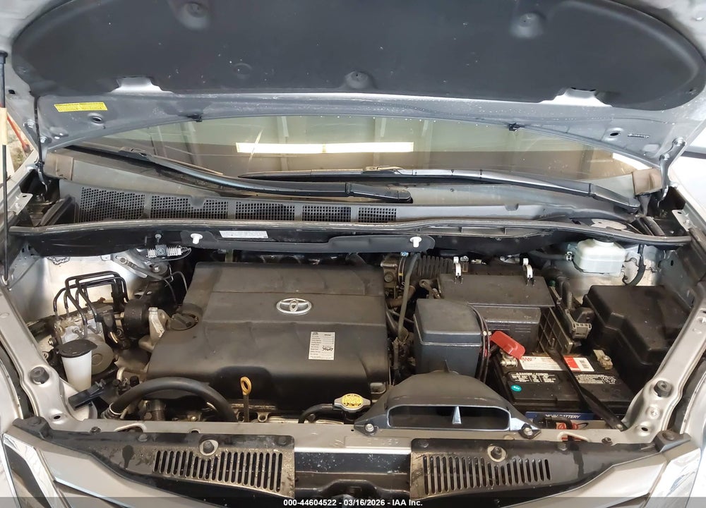2012 TOYOTA SIENNA XLE V6 8 PASSENGER VIN: 5TDYK3DC1CS267068