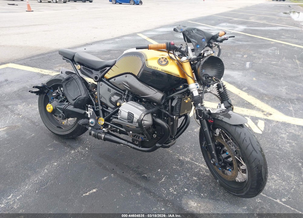 2019 BMW R NINE T PURE VIN: WB10J1306KZ731980