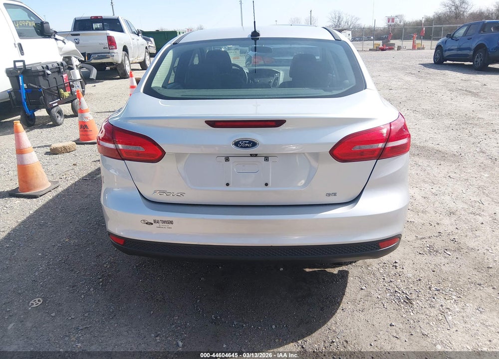 2017 FORD FOCUS SE VIN: 1FADP3F27HL204107