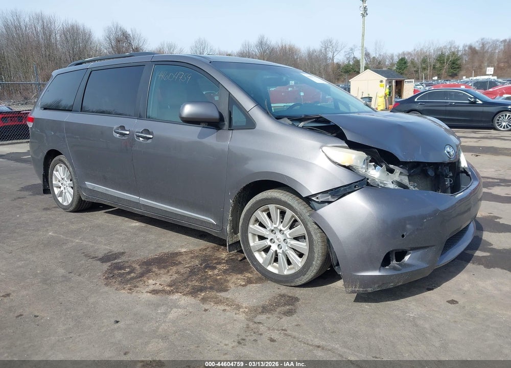 2012 TOYOTA SIENNA LIMITED 7 PASSENGER VIN: 5TDDK3DCXCS033655
