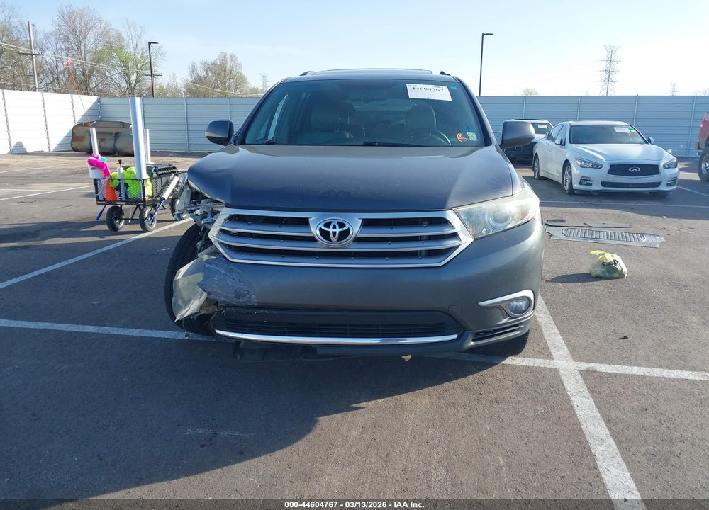2011 TOYOTA HIGHLANDER SE V6 VIN: 5TDZK3EH2BS040565