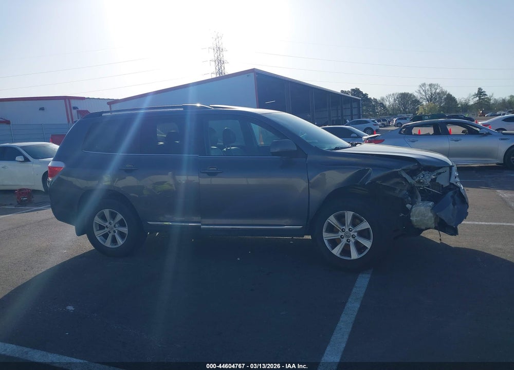 2011 TOYOTA HIGHLANDER SE V6 VIN: 5TDZK3EH2BS040565