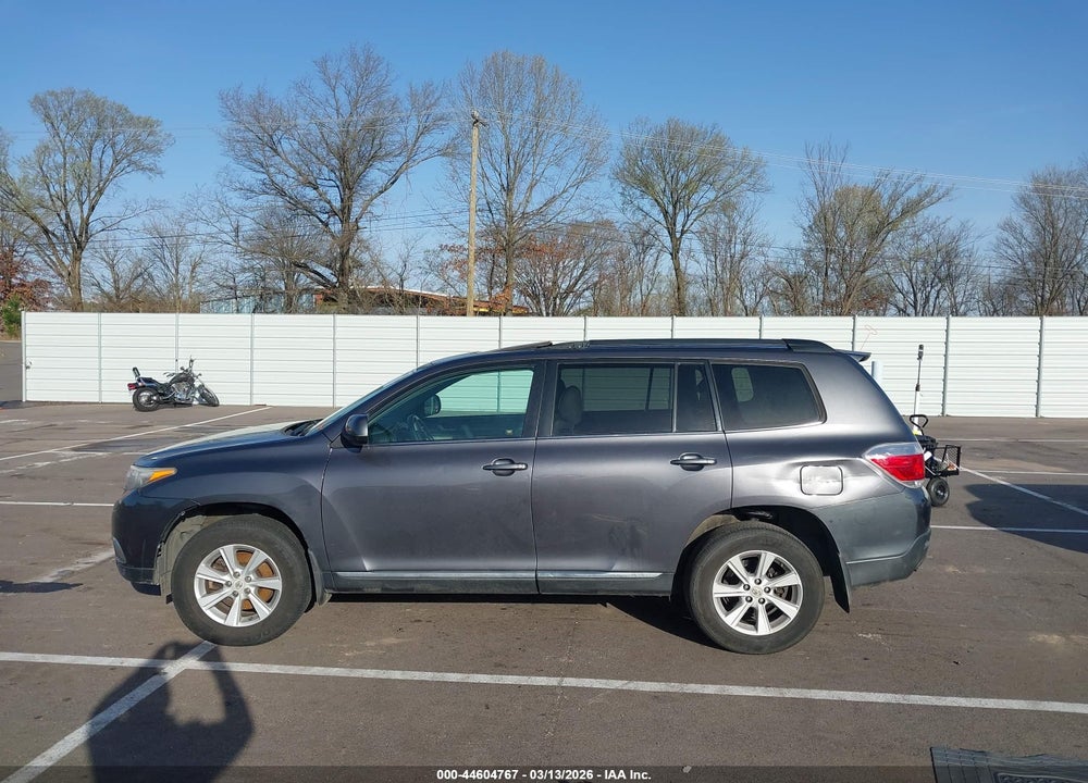 2011 TOYOTA HIGHLANDER SE V6 VIN: 5TDZK3EH2BS040565
