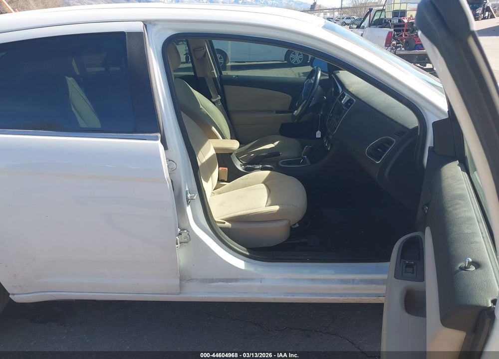 2012 CHRYSLER 200 TOURING VIN: 1C3CCBBGXCN125254