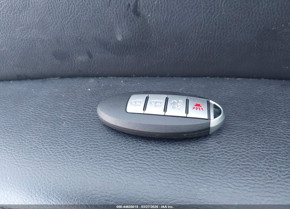 2013 NISSAN PATHFINDER SL VIN: 5N1AR2MM4DC630266