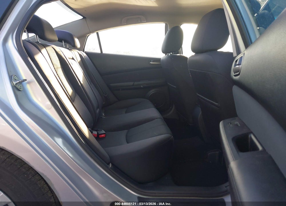 2011 MAZDA 6 I SPORT VIN: 1YVHZ8BH2B5M30302