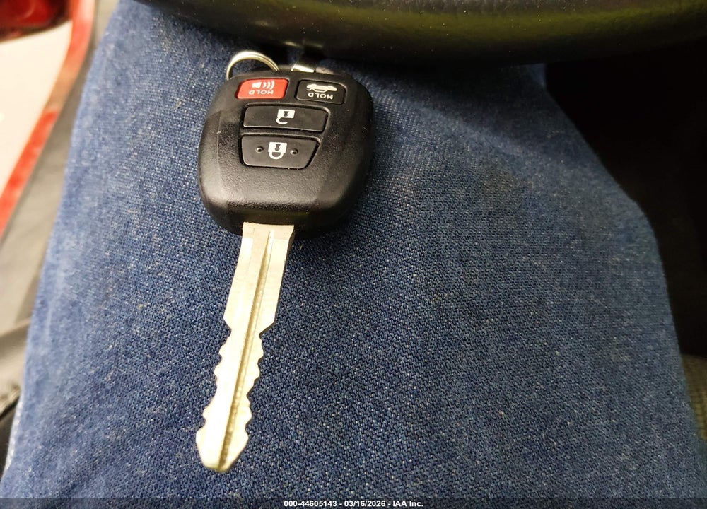 2014 TOYOTA COROLLA S PLUS VIN: 2T1BURHE6EC095260