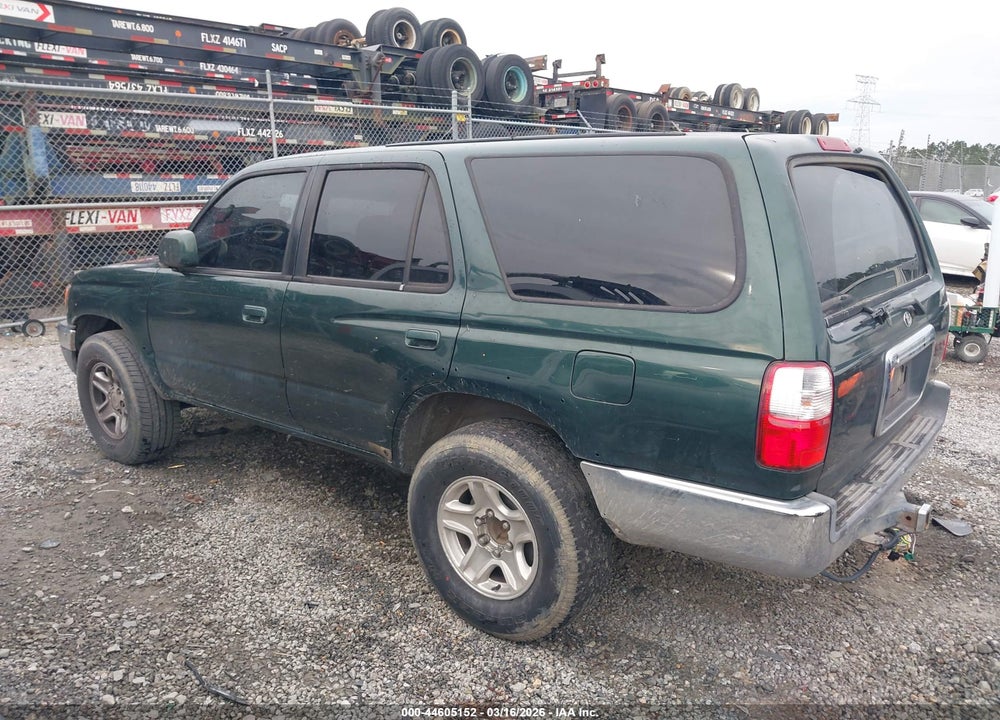 2002 TOYOTA 4RUNNER SR5 V6 VIN: JT3GN86R020245621