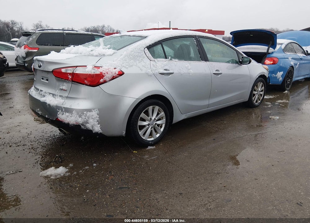 2015 KIA FORTE EX VIN: KNAFX4A84F5328354