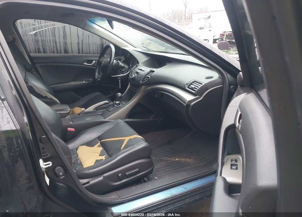 2010 ACURA TSX 2.4 VIN: JH4CU2F67AC013139