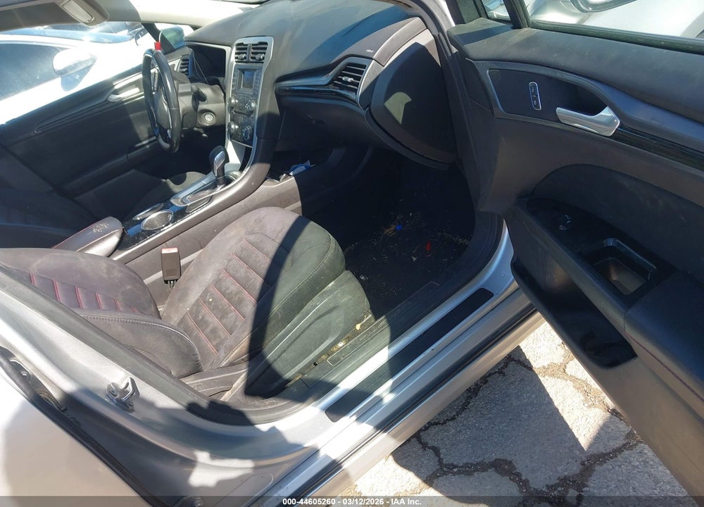 2013 FORD FUSION SE VIN: 3FA6P0H7XDR341232