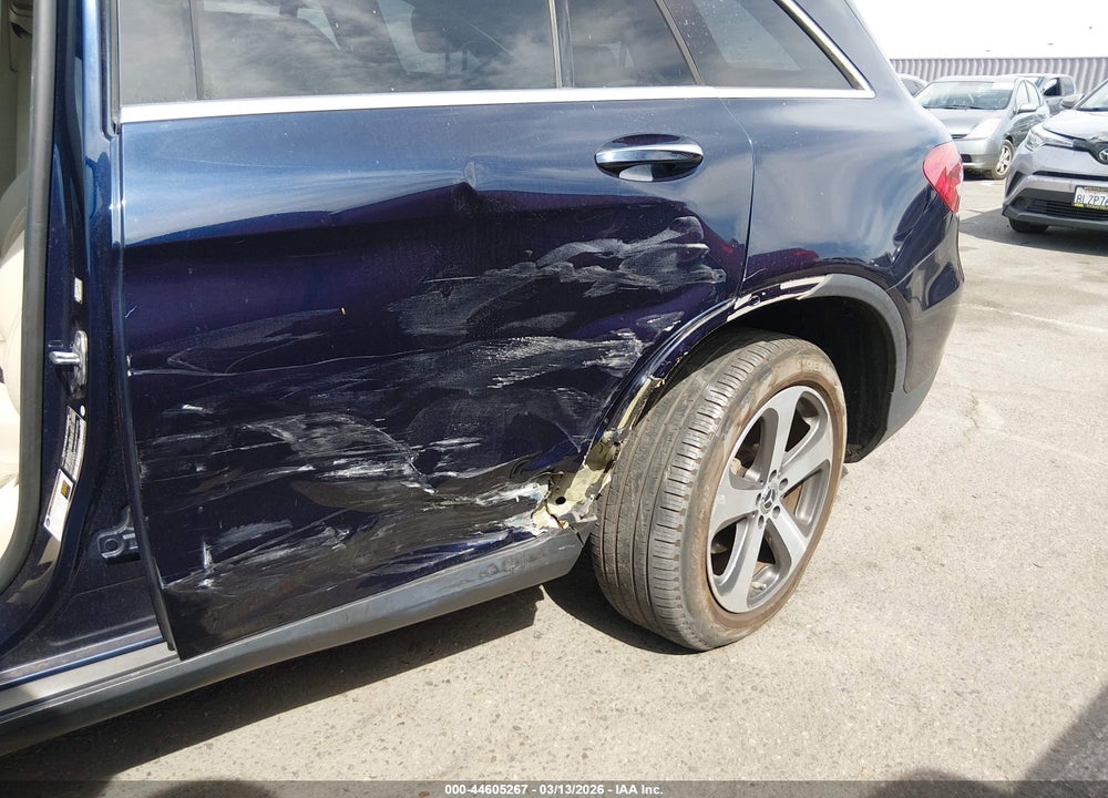 2018 MERCEDES-BENZ GLC 300 VIN: WDC0G4JB8JF453942