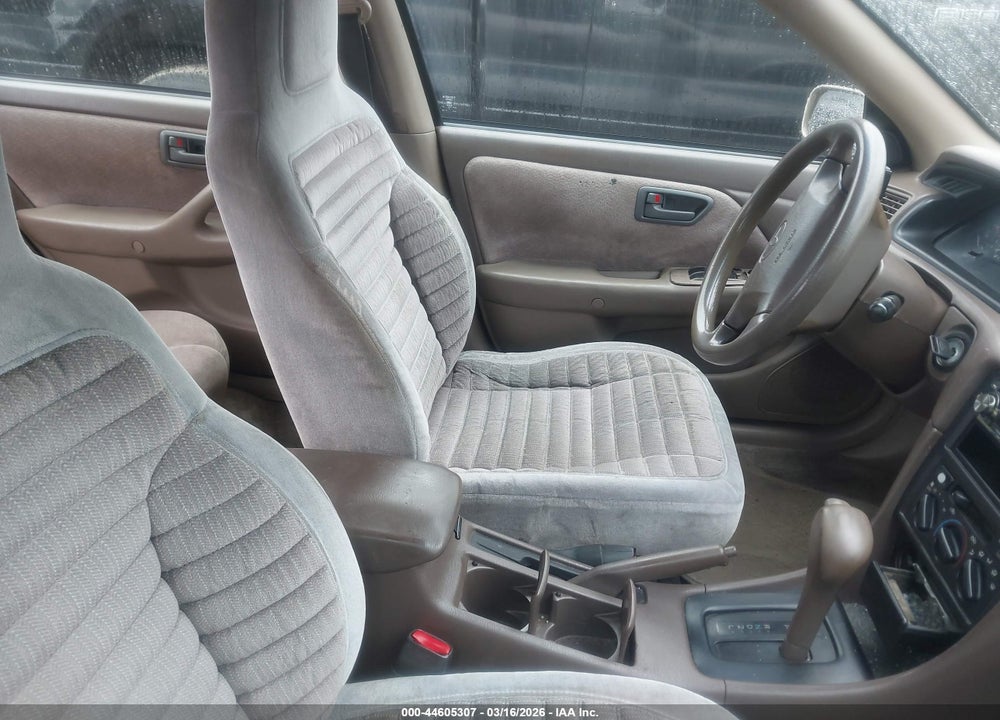 1998 TOYOTA CAMRY LE VIN: 4T1BG22KXWU203893