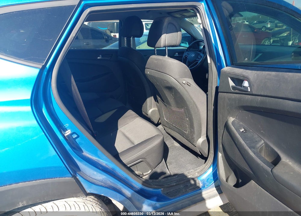 2017 HYUNDAI TUCSON SPORT VIN: KM8J3CA24HU408966