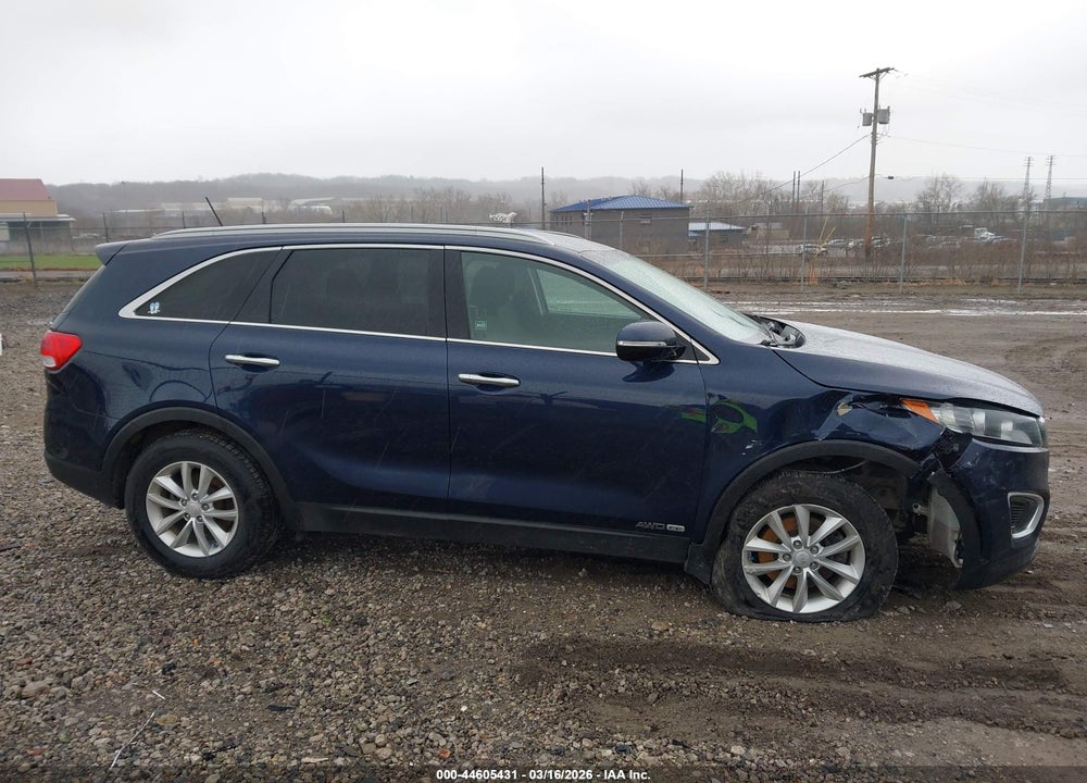 2018 KIA SORENTO 3.3L LX VIN: 5XYPGDA50JG413673
