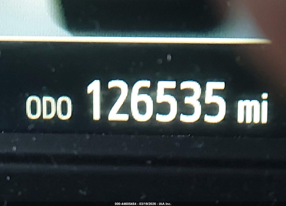 2015 TOYOTA SIENNA XLE PREMIUM 7 PASSENGER VIN: 5TDDK3DC6FS111210