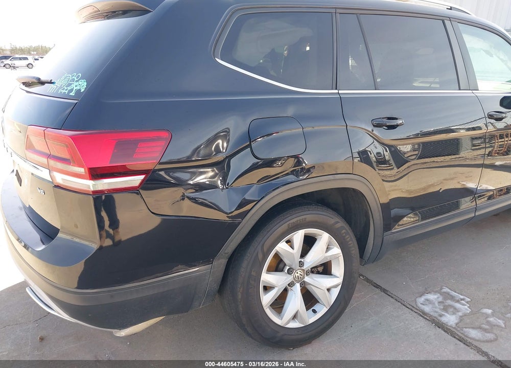 2018 VOLKSWAGEN ATLAS 3.6L V6 SE/3.6L V6 SE W/TECHNOLOGY VIN: 1V2DR2CA3JC512809
