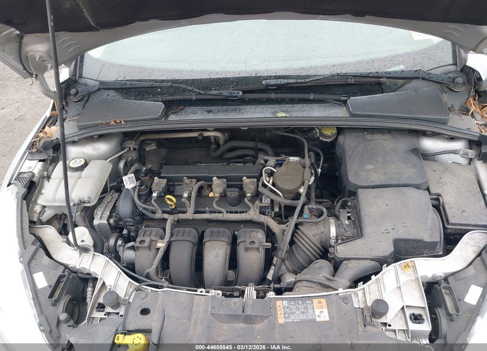 2015 FORD FOCUS SE VIN: 1FADP3K2XFL328777
