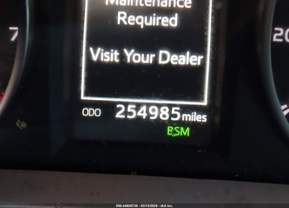 2018 TOYOTA RAV4 XLE VIN: 2T3WFREV2JW426092