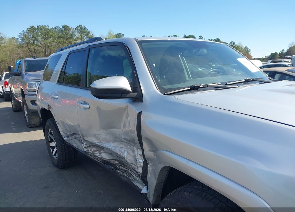 2019 TOYOTA 4RUNNER TRD OFF ROAD VIN: JTEBU5JR8K5709607