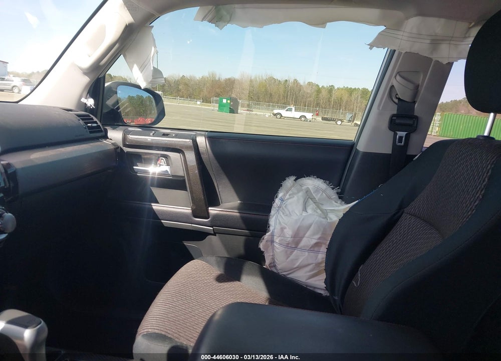 2019 TOYOTA 4RUNNER TRD OFF ROAD VIN: JTEBU5JR8K5709607