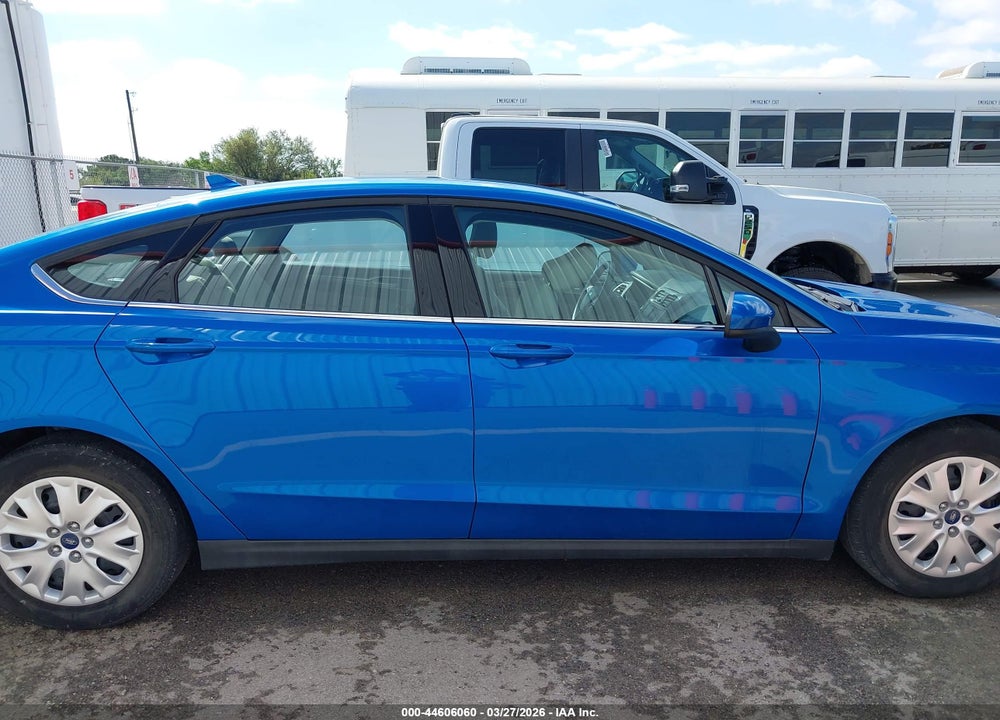 2020 FORD FUSION S VIN: 3FA6P0G7XLR201553