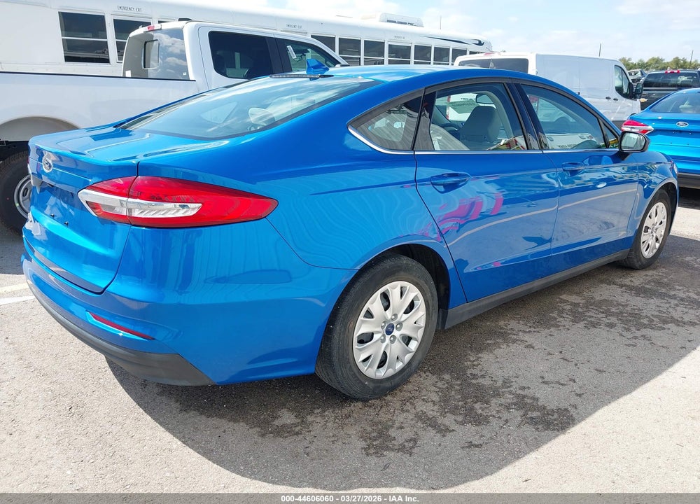 2020 FORD FUSION S VIN: 3FA6P0G7XLR201553
