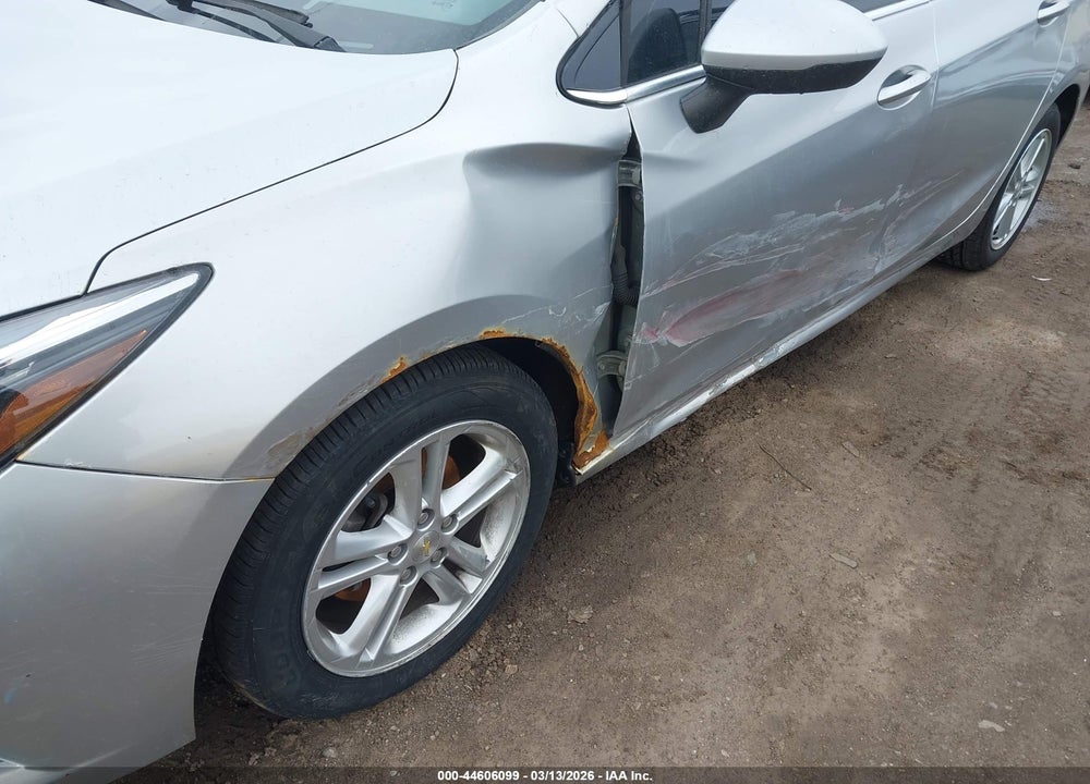 2017 CHEVROLET CRUZE LT AUTO VIN: 1G1BE5SMXH7260084