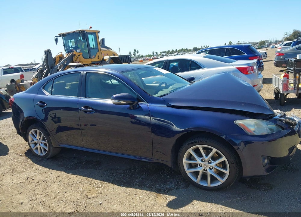 2011 LEXUS IS 250 VIN: JTHCF5C22B2035232