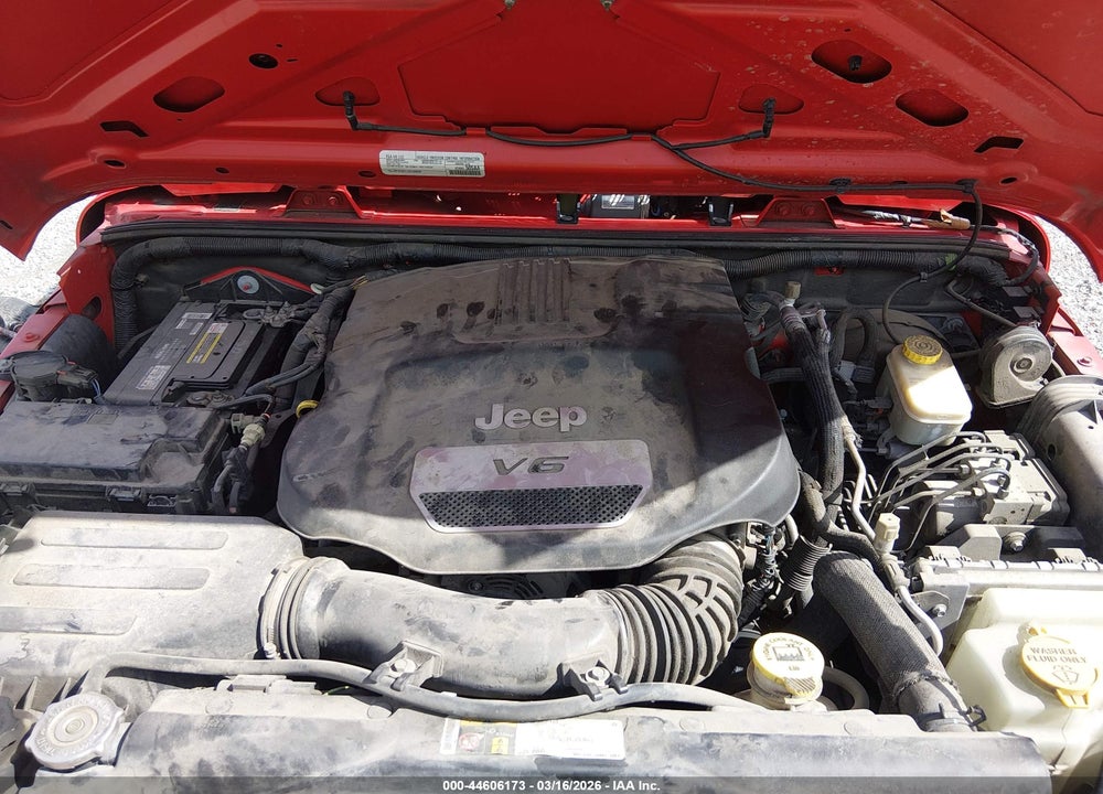 2016 JEEP WRANGLER UNLIMITED SPORT VIN: 1C4BJWDG6GL158464