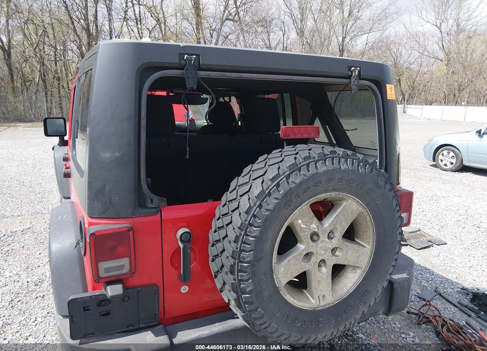 2016 JEEP WRANGLER UNLIMITED SPORT VIN: 1C4BJWDG6GL158464
