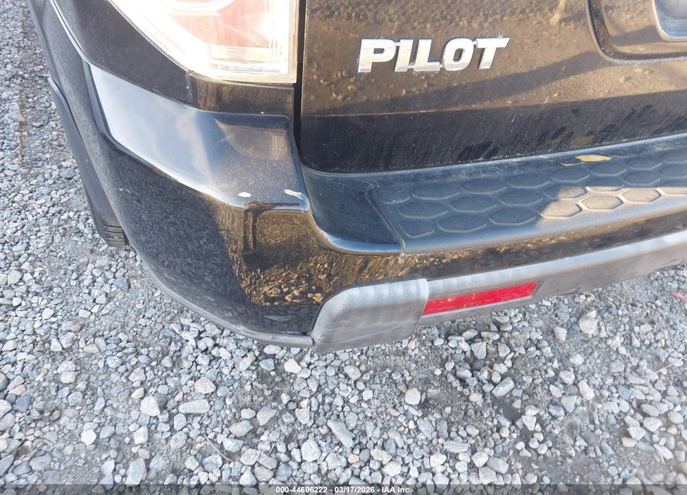 2007 HONDA PILOT LX VIN: 5FNYF28157B003093