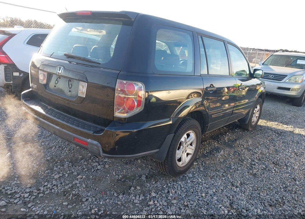 2007 HONDA PILOT LX VIN: 5FNYF28157B003093
