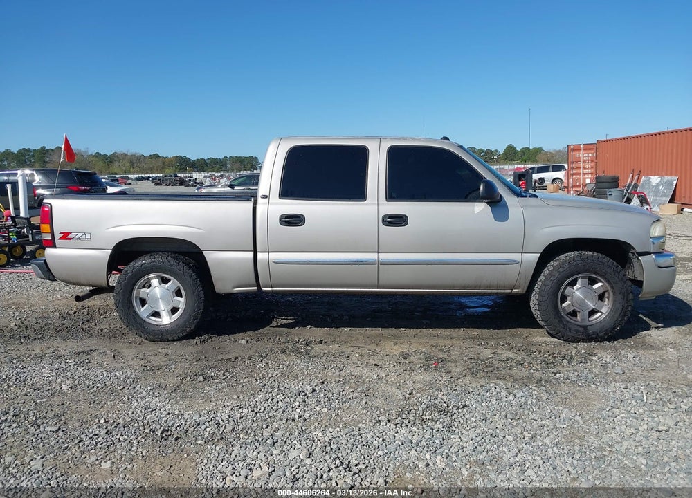 2005 GMC SIERRA 1500 SLT VIN: 2GTEK13T051198991
