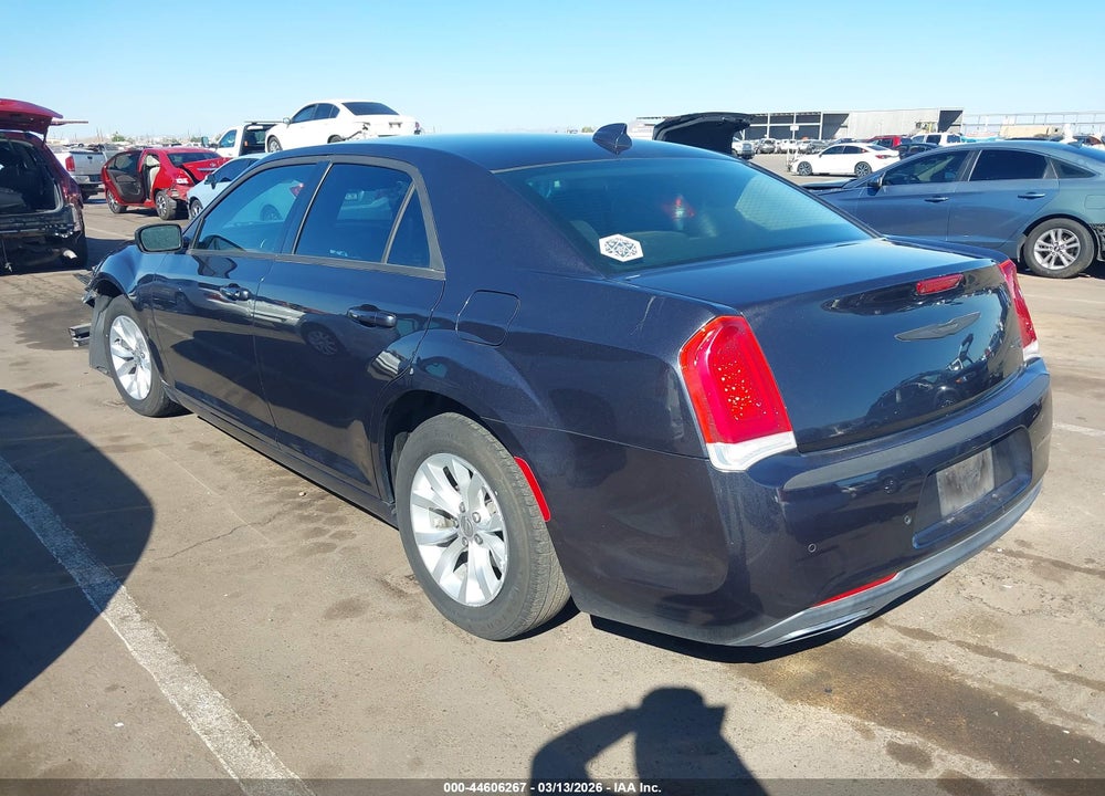 2015 CHRYSLER 300 LIMITED VIN: 2C3CCAAG9FH786895