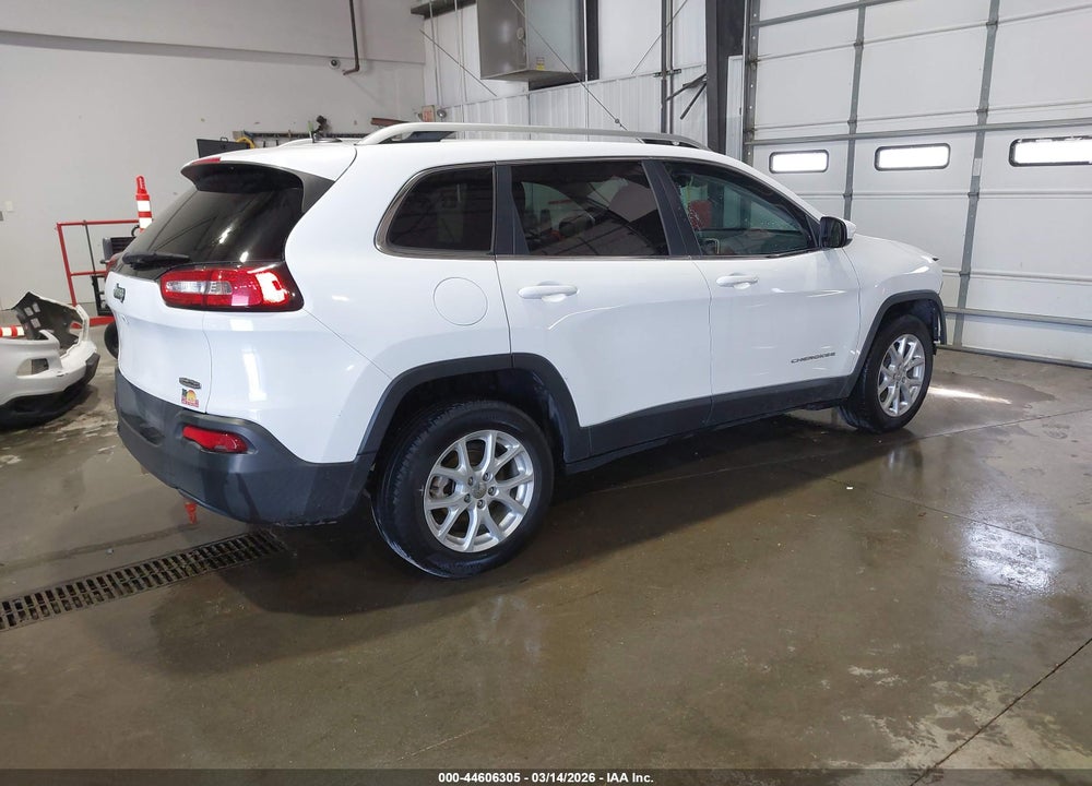 2015 JEEP CHEROKEE LATITUDE VIN: 1C4PJLCB9FW747242