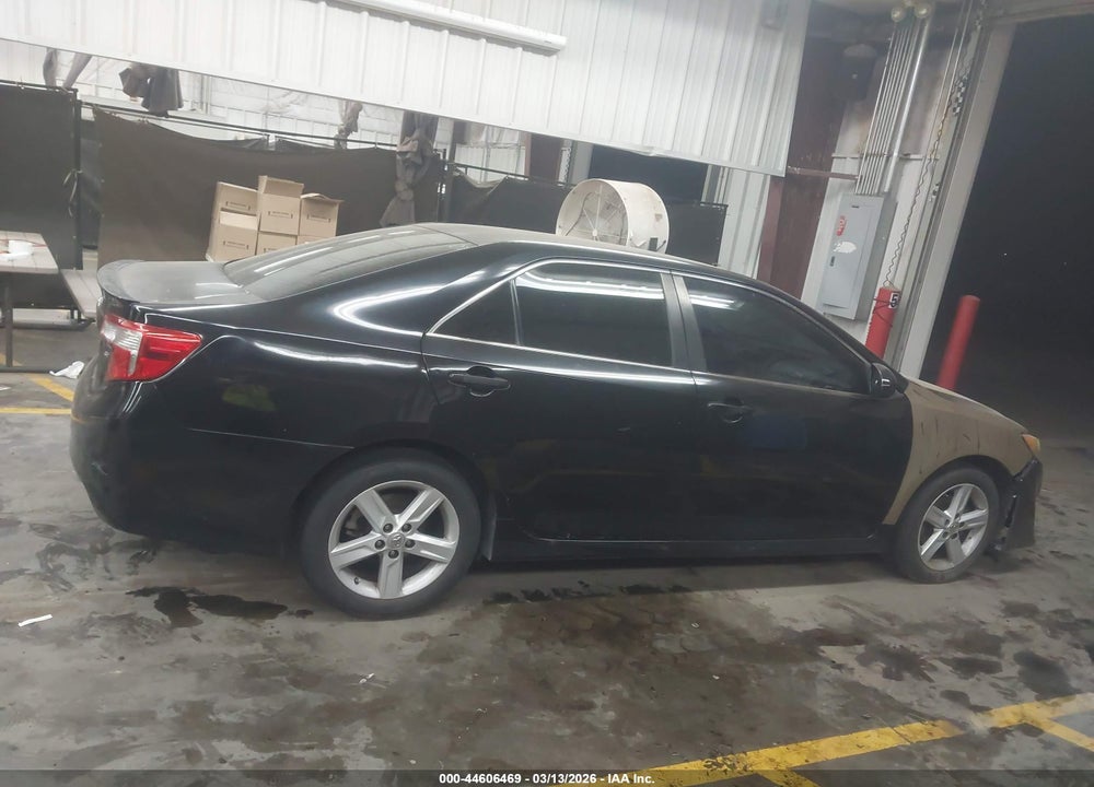 2013 TOYOTA CAMRY SE VIN: 4T1BF1FK6DU283584