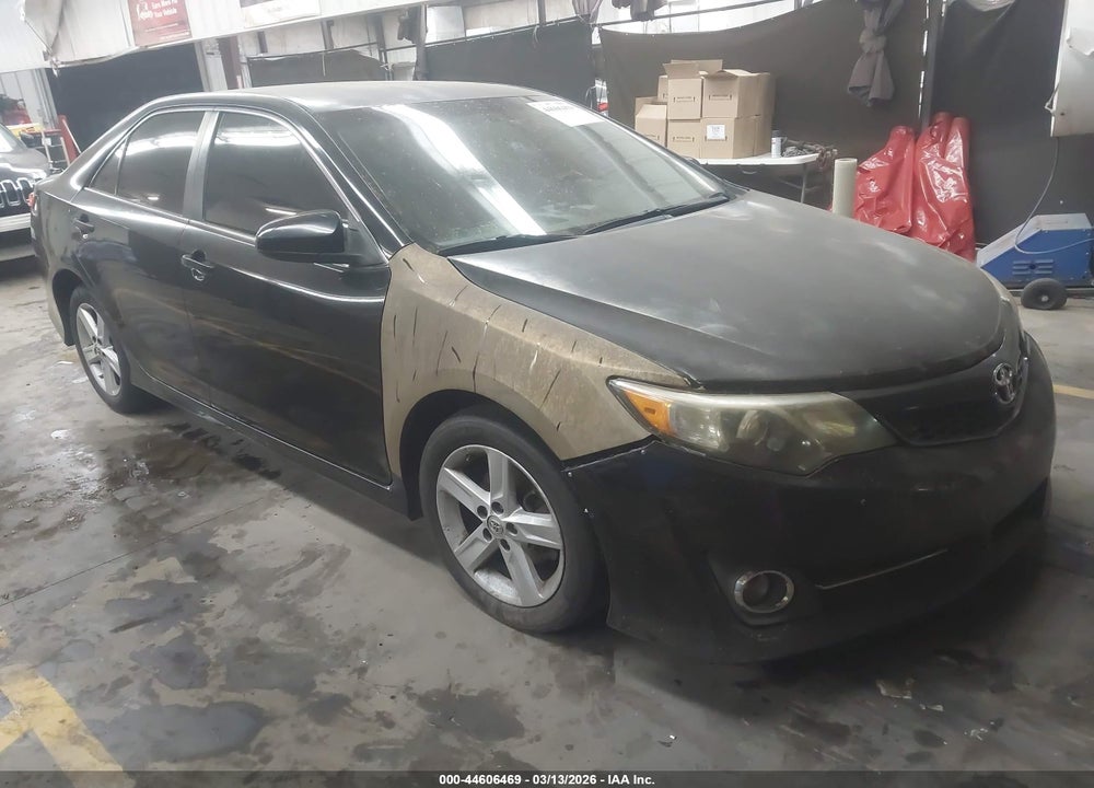 2013 TOYOTA CAMRY SE VIN: 4T1BF1FK6DU283584